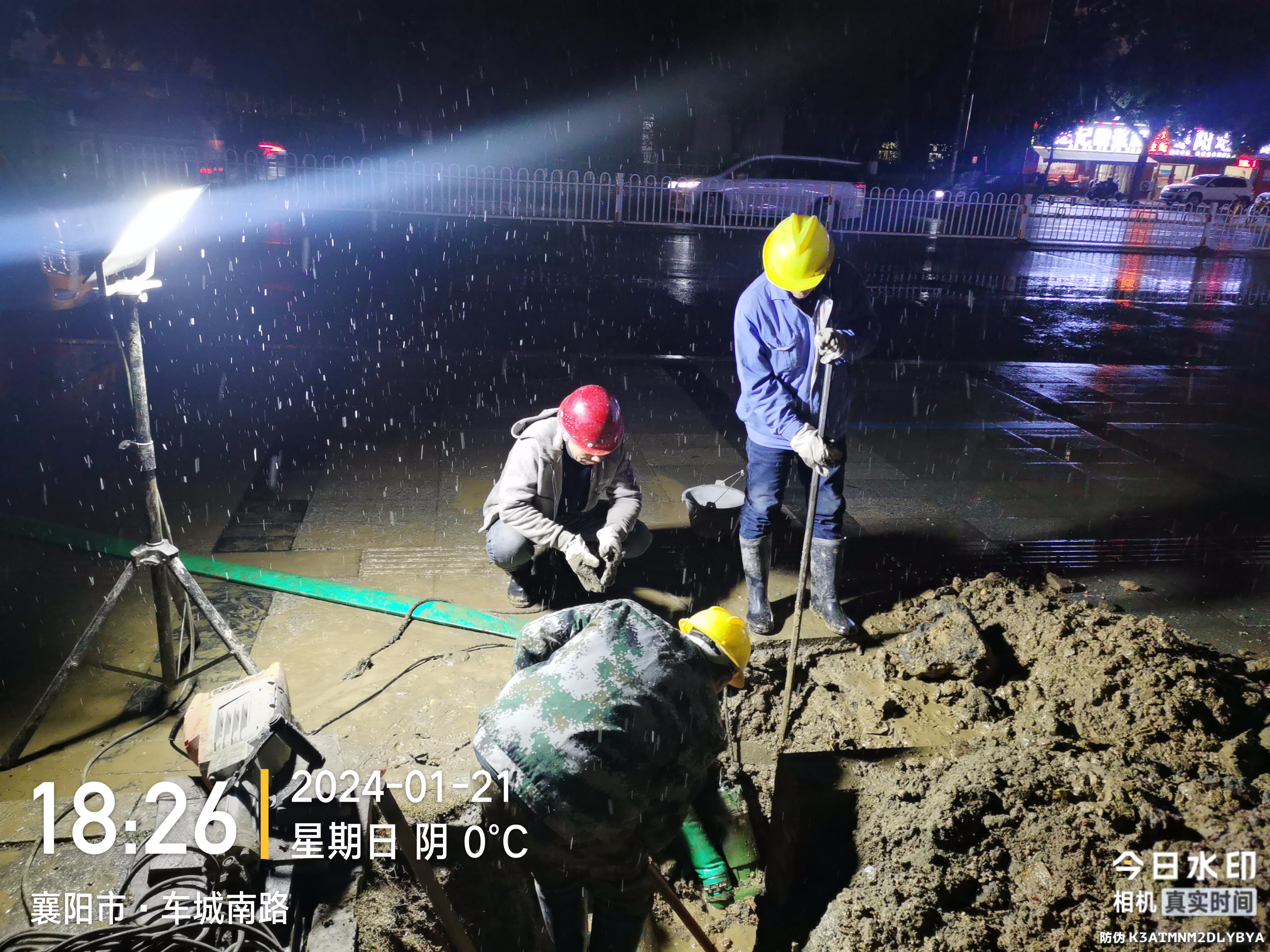 保障供水，樊城管網(wǎng)“凍”真格！